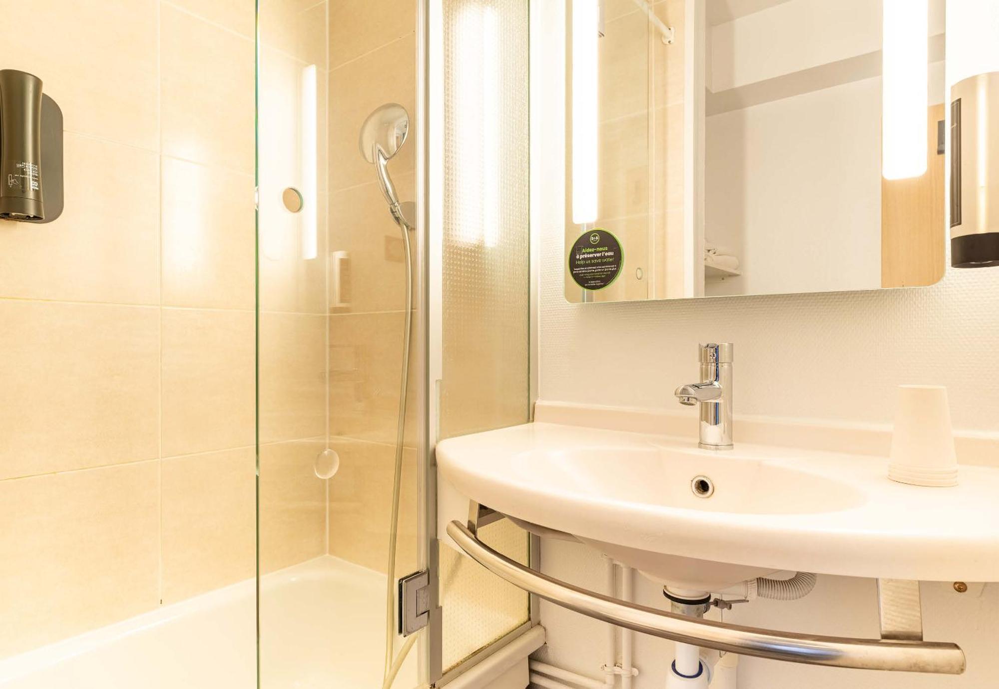 B&B Hotel Nantes Atlantis Le Zenith Saint-Herblain Dış mekan fotoğraf